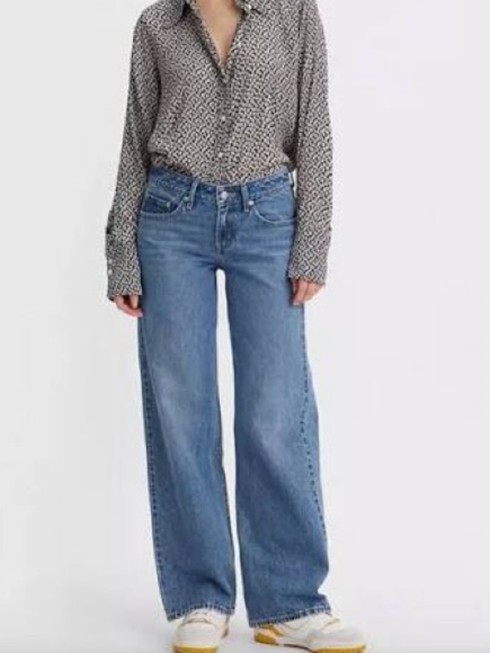 Levi Low Loose Jeans Size 25 100% Cotton